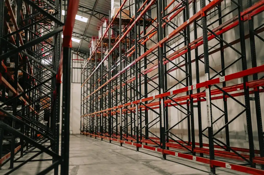 广告制作中数码喷绘与UV打印的技术对比及选型建议