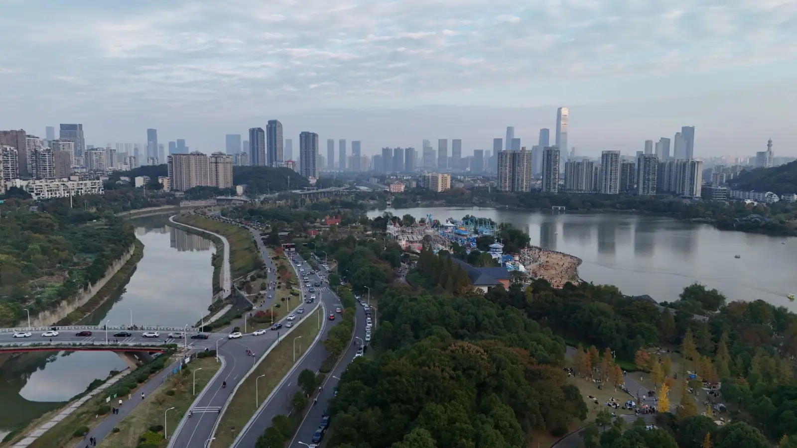 2025年粤东地区广告传媒行业政策调整与合规要点分析